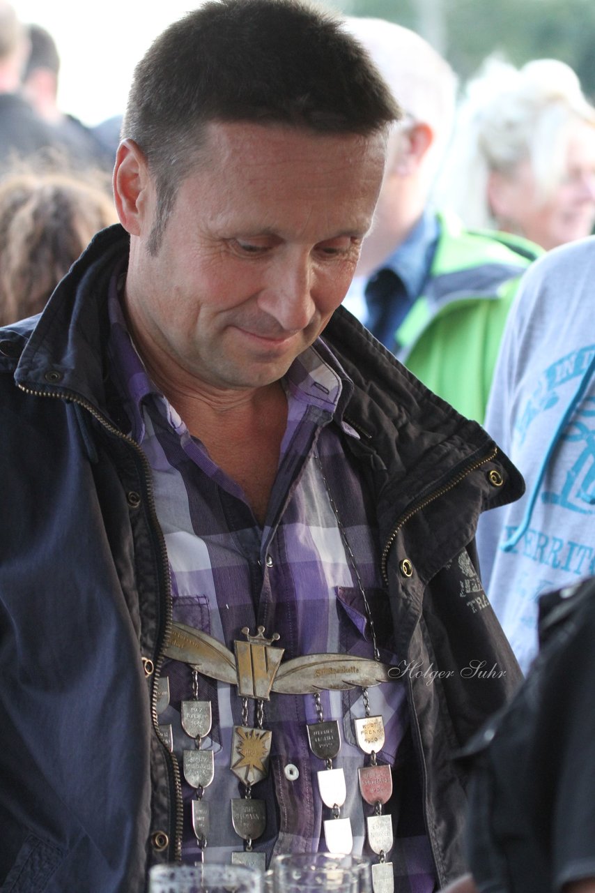 Bild 336 - Vogelschießen 2011